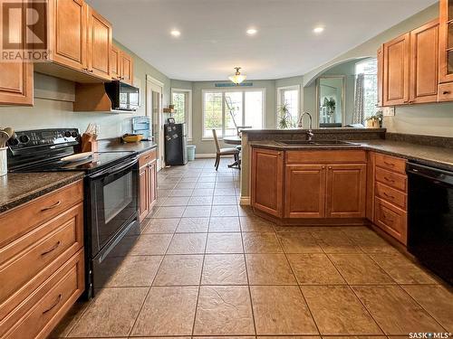 6 Lakeshore Place, Candle Lake, SK - Indoor Photo Showing Kitchen