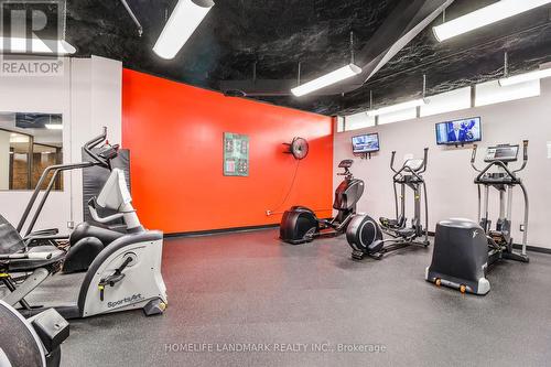 912 - 716 The West Mall W, Toronto (Eringate-Centennial-West Deane), ON - Indoor Photo Showing Gym Room