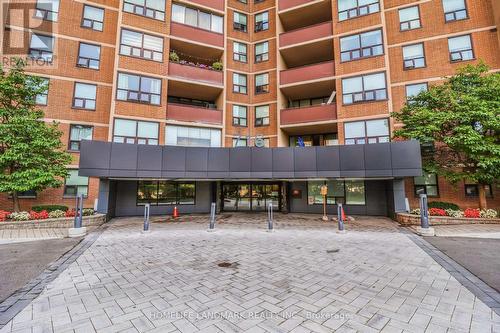 912 - 716 The West Mall W, Toronto (Eringate-Centennial-West Deane), ON - Outdoor With Facade