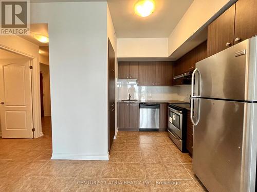 905 - 8323 Kennedy Road, Markham (Village Green-South Unionville), ON - Indoor Photo Showing Kitchen