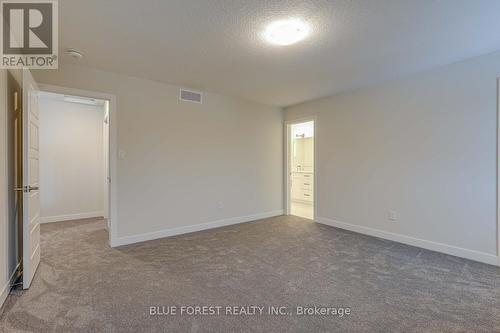 52 Wayside Lane, Southwold (Talbotville), ON - Indoor Photo Showing Other Room