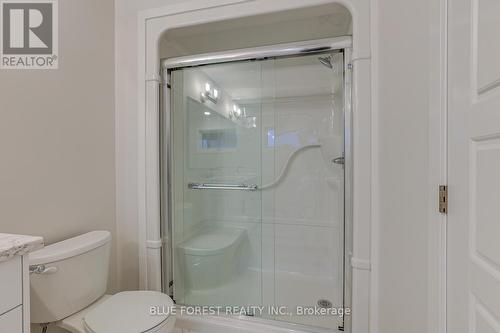 52 Wayside Lane, Southwold (Talbotville), ON - Indoor Photo Showing Bathroom