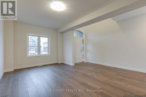 52 Wayside Lane, Southwold (Talbotville), ON - Indoor Photo Showing Other Room