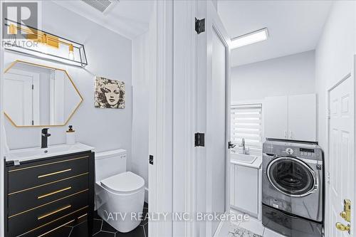 15 Eastglen Crescent, Toronto (Islington-City Centre West), ON - Indoor Photo Showing Laundry Room