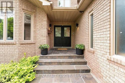 15 Eastglen Crescent, Toronto (Islington-City Centre West), ON - Outdoor