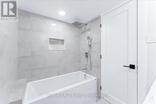 15 Eastglen Crescent, Toronto (Islington-City Centre West), ON - Indoor Photo Showing Bathroom