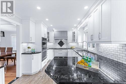 15 Eastglen Crescent, Toronto (Islington-City Centre West), ON - Indoor Photo Showing Kitchen With Upgraded Kitchen