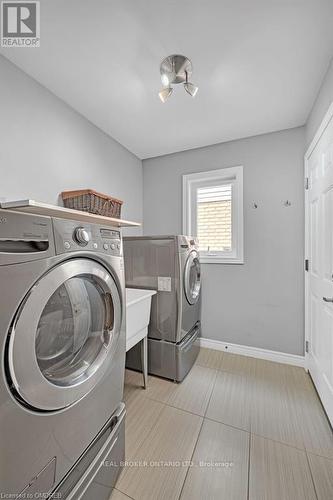 64 Onyx Court, Hamilton (Chappel), ON - Indoor Photo Showing Laundry Room