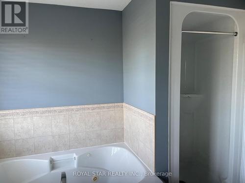 36 Norton Drive, Guelph, ON - Indoor Photo Showing Bathroom