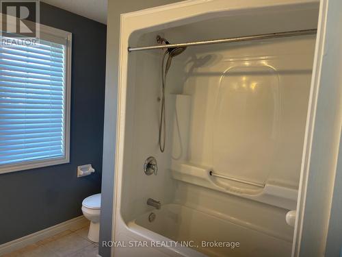 36 Norton Drive, Guelph, ON - Indoor Photo Showing Bathroom