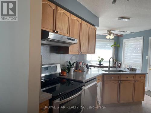 36 Norton Drive, Guelph, ON - Indoor Photo Showing Kitchen