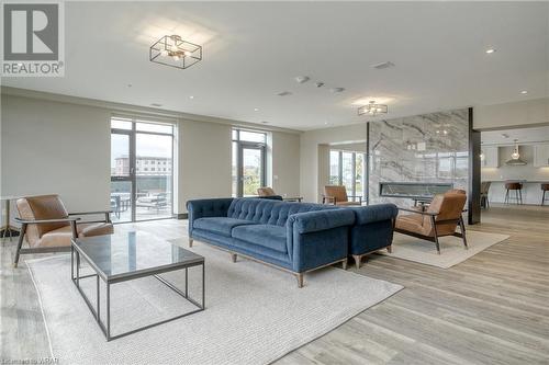 50 Grand Avenue S Unit# 1711, Cambridge, ON - Indoor Photo Showing Living Room