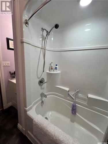 1316 Herbert Avenue, Herbert, SK - Indoor Photo Showing Bathroom