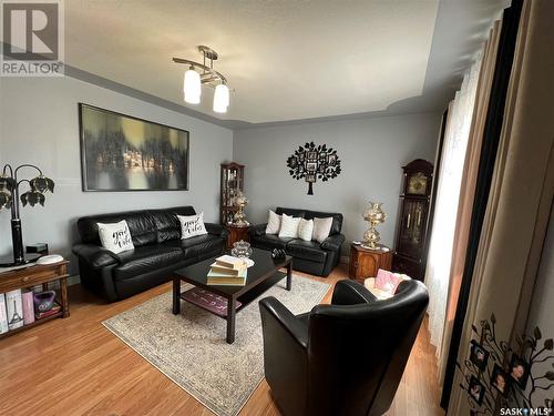 1316 Herbert Avenue, Herbert, SK - Indoor Photo Showing Living Room