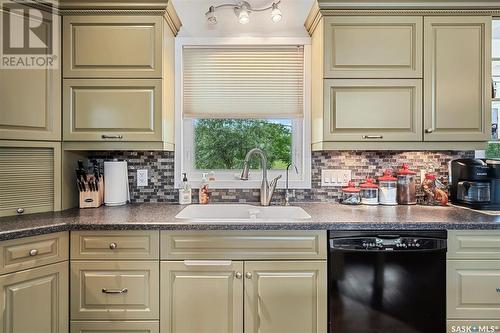 430 Railway Avenue, Blaine Lake, SK - Indoor Photo Showing Kitchen