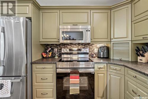 430 Railway Avenue, Blaine Lake, SK - Indoor Photo Showing Kitchen With Upgraded Kitchen