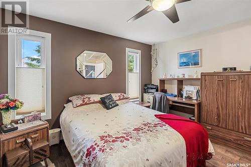 430 Railway Avenue, Blaine Lake, SK - Indoor Photo Showing Bedroom