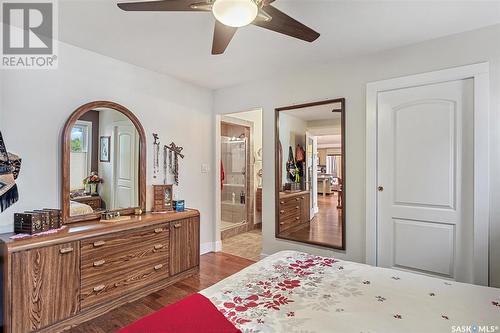 430 Railway Avenue, Blaine Lake, SK - Indoor Photo Showing Bedroom