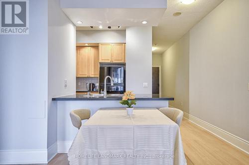 2630 - 500 Doris Avenue, Toronto (Willowdale East), ON - Indoor Photo Showing Dining Room