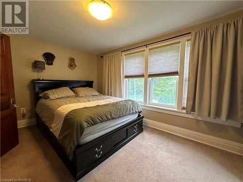 295 9Th Street, Hanover, ON - Indoor Photo Showing Bedroom