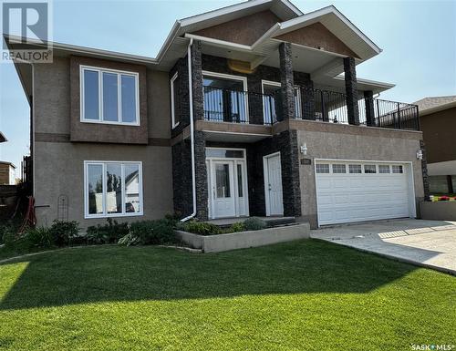 502 Aspen Drive, Swift Current, SK - Outdoor With Facade