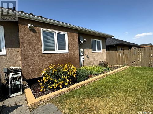 502 Aspen Drive, Swift Current, SK - Outdoor With Exterior