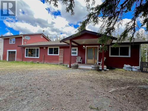 6345 Wolfe Road, 100 Mile House, BC - Outdoor