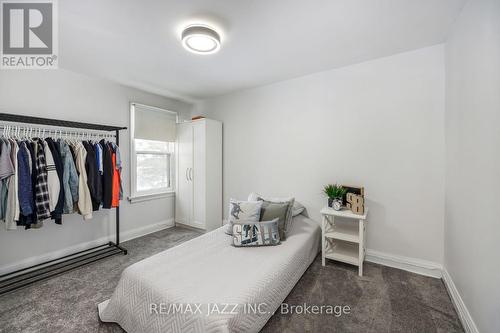 10239 Cochrane Road, Clarington, ON - Indoor Photo Showing Bedroom