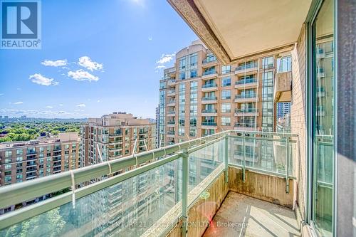 2006 - 1 Pemberton Avenue, Toronto (Newtonbrook East), ON - Outdoor With View