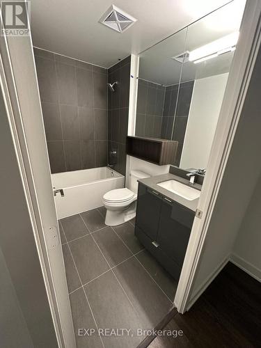 803 - 100 Dalhousie Street, Toronto (Church-Yonge Corridor), ON - Indoor Photo Showing Bathroom