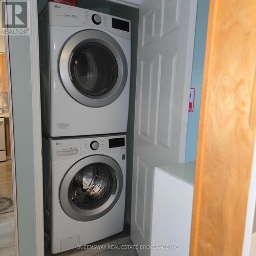 Ph-107 - 1 Emerald Lane, Vaughan, ON - Indoor Photo Showing Laundry Room