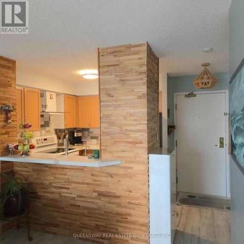 Ph-107 - 1 Emerald Lane, Vaughan, ON - Indoor Photo Showing Kitchen With Double Sink