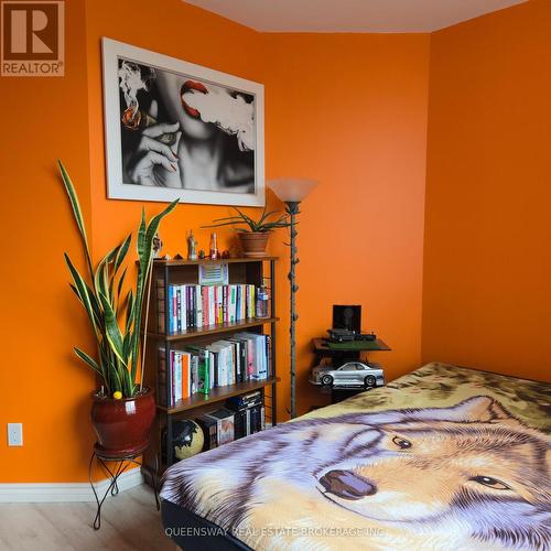 Ph-107 - 1 Emerald Lane, Vaughan, ON - Indoor Photo Showing Bedroom