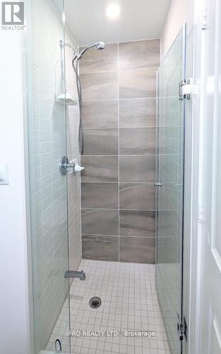 107B - 4655 Metcalfe Avenue, Mississauga (Erin Mills), ON - Indoor Photo Showing Bathroom