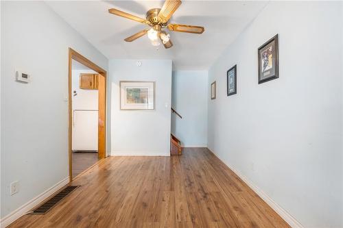 34 Rita Avenue, Hamilton, ON - Indoor Photo Showing Other Room