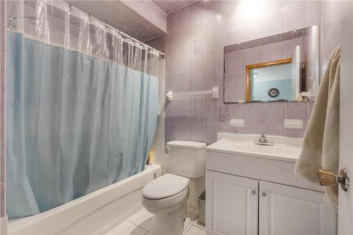 34 Rita Avenue, Hamilton, ON - Indoor Photo Showing Bathroom