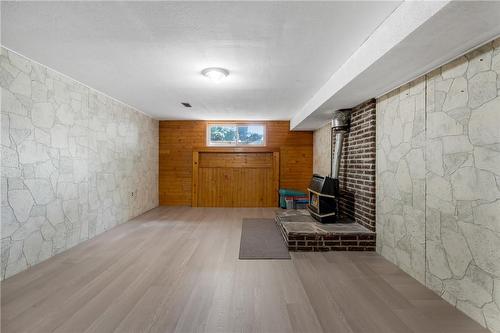 34 Rita Avenue, Hamilton, ON - Indoor Photo Showing Other Room