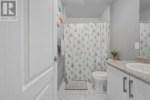 55 Denistoun Street, Welland, ON - Indoor Photo Showing Bathroom