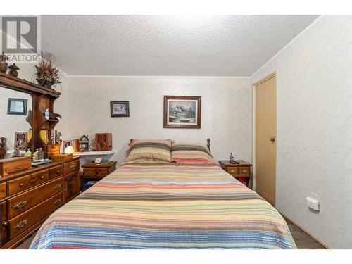 601 Beatty Avenue Nw Unit# 5, Salmon Arm, BC - Indoor Photo Showing Bedroom