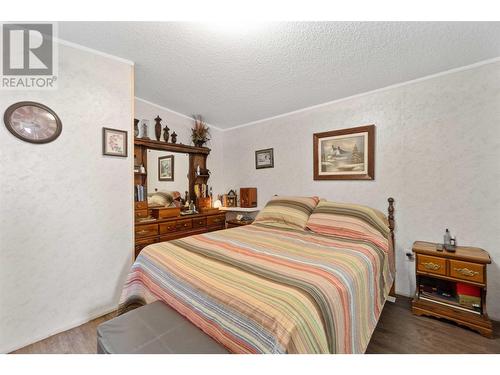 601 Beatty Avenue Nw Unit# 5, Salmon Arm, BC - Indoor Photo Showing Bedroom