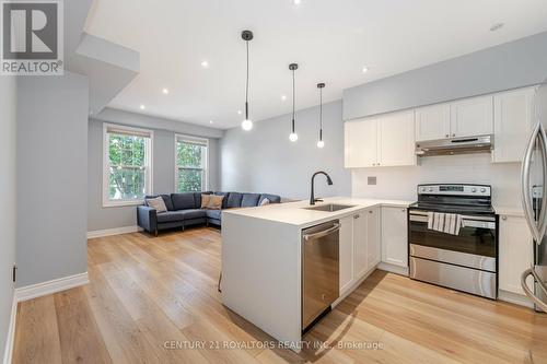 74-B Coxwell Avenue, Toronto (Greenwood-Coxwell), ON - Indoor Photo Showing Kitchen With Upgraded Kitchen