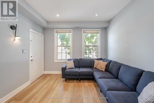 74-B Coxwell Avenue, Toronto (Greenwood-Coxwell), ON - Indoor Photo Showing Living Room