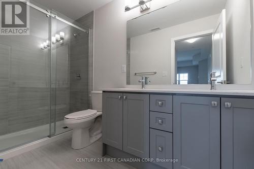 415 - 100 The Promenade, Central Elgin (Port Stanley), ON - Indoor Photo Showing Bathroom