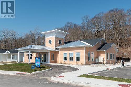 415 - 100 The Promenade, Central Elgin (Port Stanley), ON - Outdoor With Facade