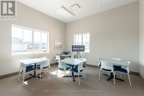 415 - 100 The Promenade, Central Elgin (Port Stanley), ON - Indoor Photo Showing Office