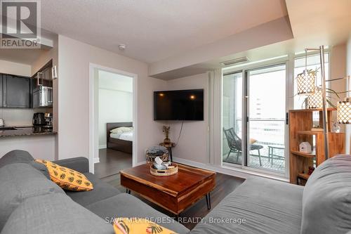 1116 - 35 Bales Avenue, Toronto (Willowdale East), ON - Indoor Photo Showing Living Room