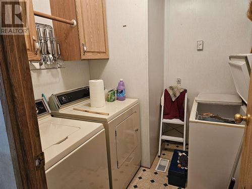 17 3001 N Mackenzie Avenue, Williams Lake, BC - Indoor Photo Showing Laundry Room