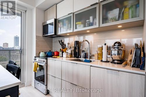 1112 - 60 Tannery Road, Toronto (Waterfront Communities), ON - Indoor Photo Showing Kitchen