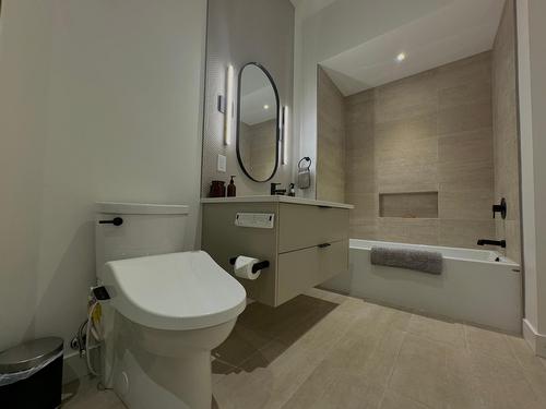 12 - 266 Baker Street, Nelson, BC - Indoor Photo Showing Bathroom