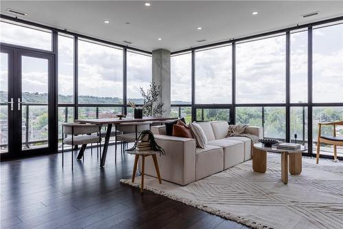 101 Locke Street S|Unit #504, Hamilton, ON - Indoor Photo Showing Living Room